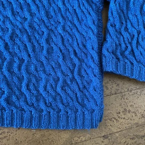 Handmade 100% wool blue chunky cable knit crew neckline pullover sweater! Sz 2XL - Picture 5 of 13